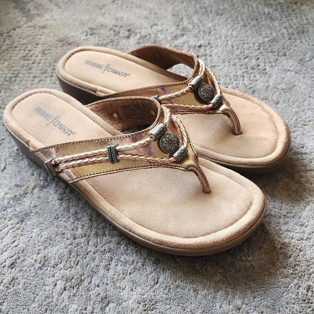 Minnetonka Women's Size 9 Sandals Silverthorne Braided Rose Gold Metallic
